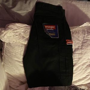 black wrangler cargo shorts